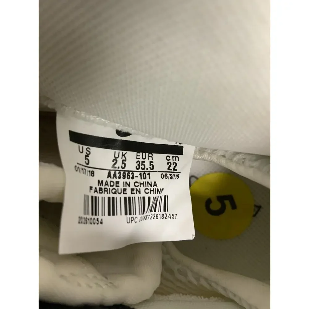 Nike Air Foamposite One Summit White AA3963-101 Size 5 Womens